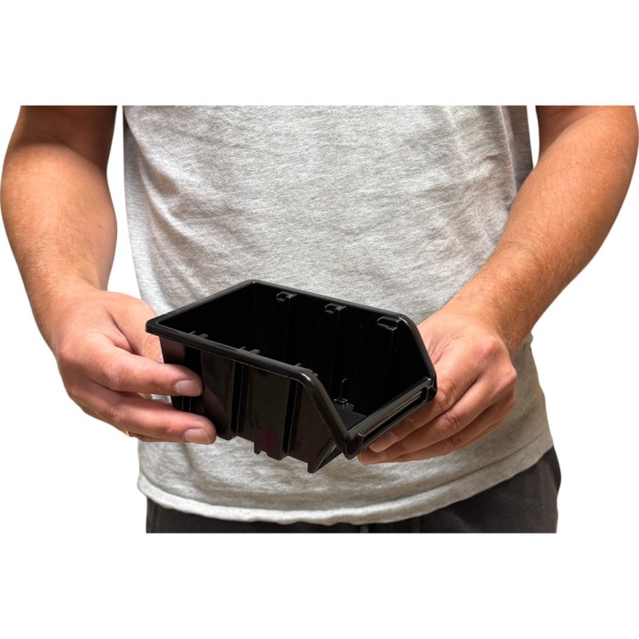 Stapelboxen 155 × 100 × 70 mm – Sichtlagerkästen für Werkstatt & Lager – Größenvergleich (Schwarz)