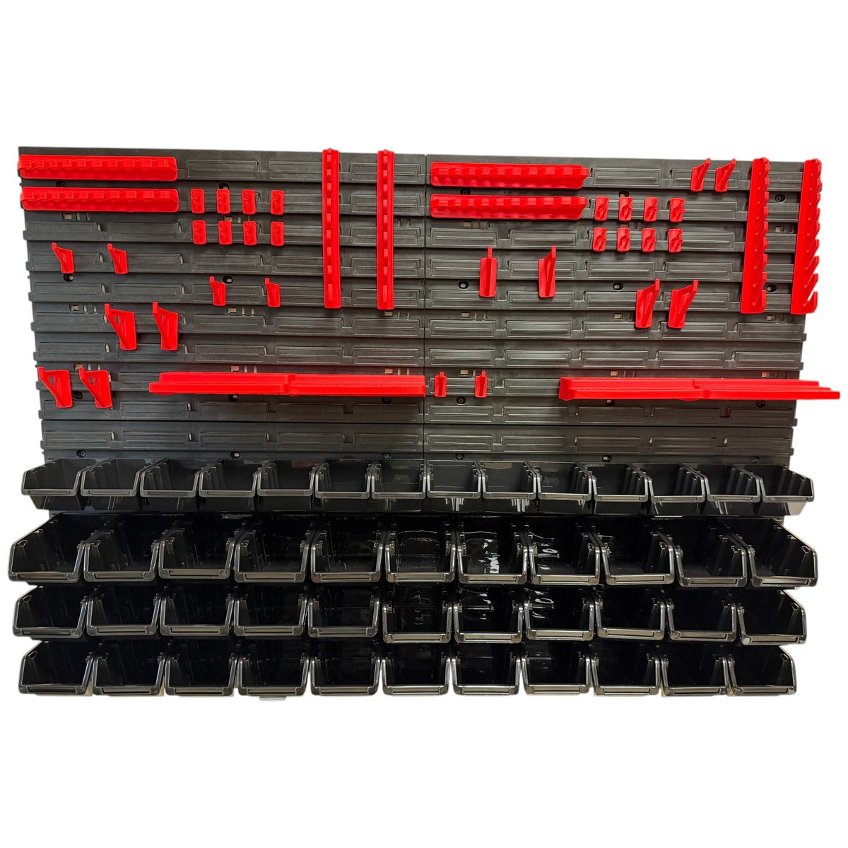 Werkzeugwand mit Stapelboxen